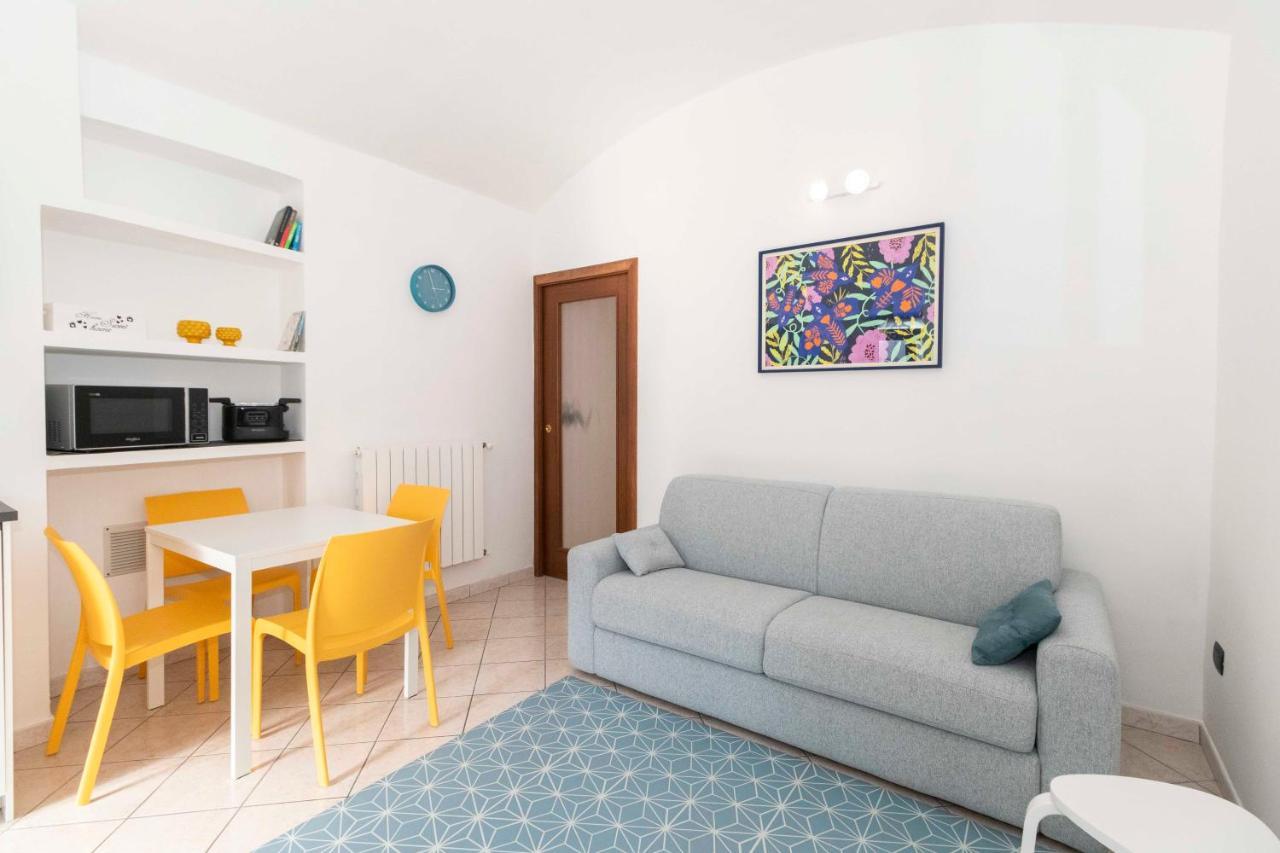 شقة Colourful Flat San Donato تورينو المظهر الخارجي الصورة