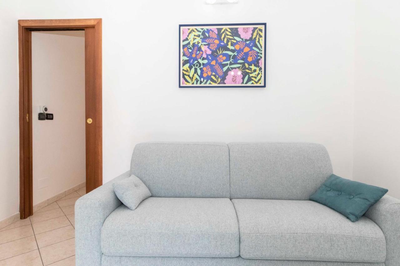 شقة Colourful Flat San Donato تورينو المظهر الخارجي الصورة