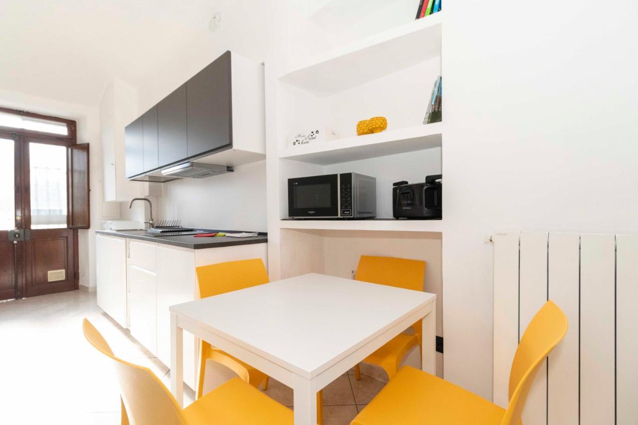 شقة Colourful Flat San Donato تورينو المظهر الخارجي الصورة