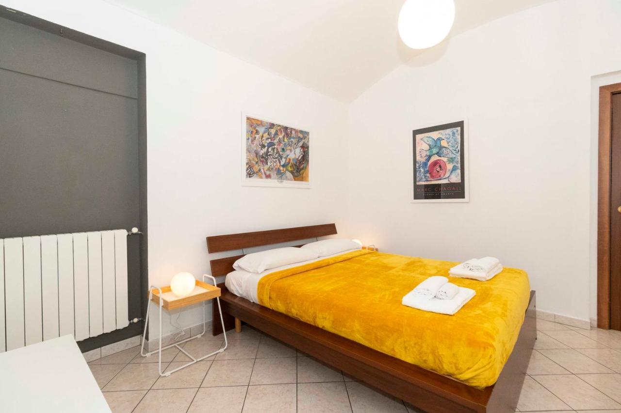 شقة Colourful Flat San Donato تورينو المظهر الخارجي الصورة