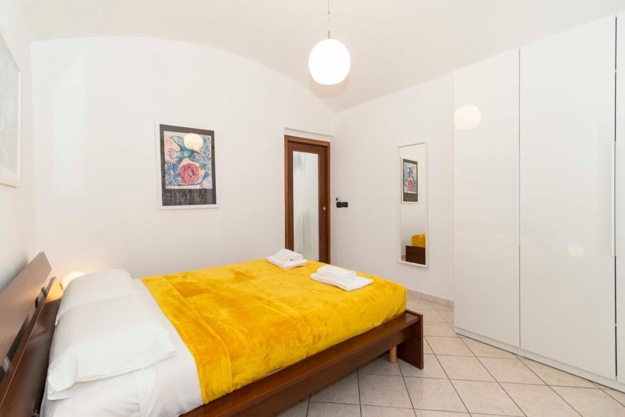 شقة Colourful Flat San Donato تورينو المظهر الخارجي الصورة