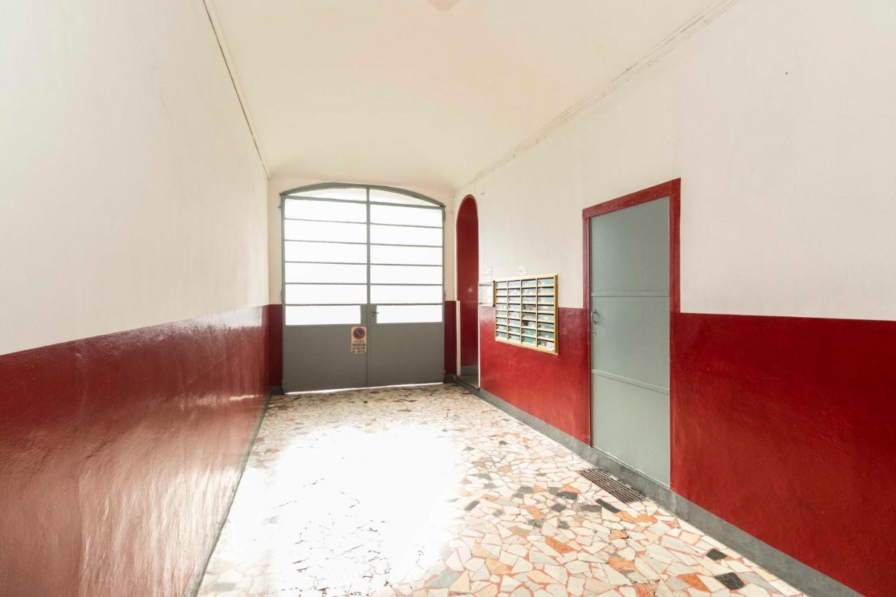 شقة Colourful Flat San Donato تورينو المظهر الخارجي الصورة